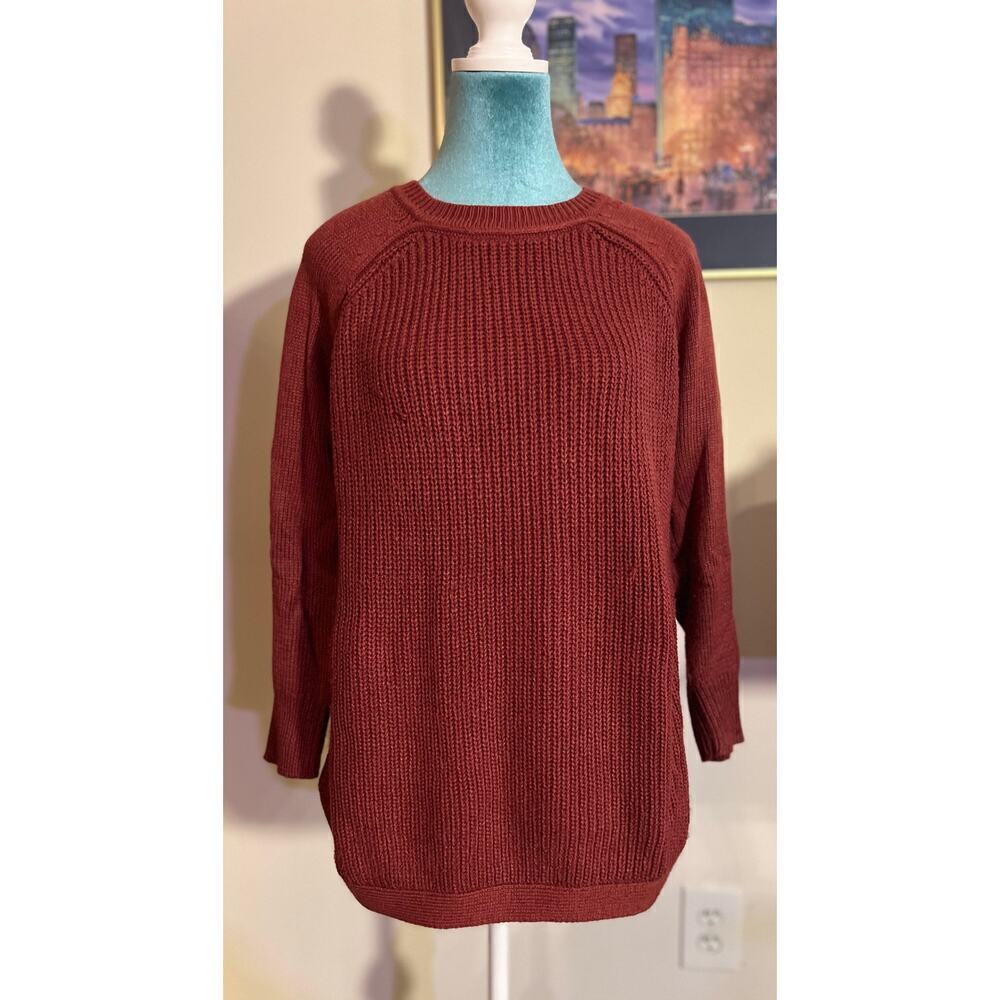 R D Style sweater
Size small